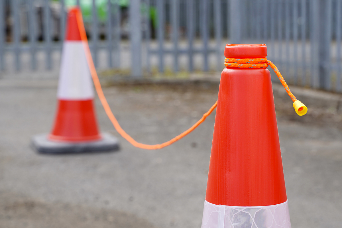 High-Visibility Barrier Rope: '18M' For Fast, Safe Hazard Marking ...